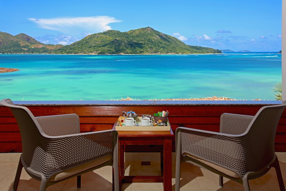 COLIBRI GUEST HOUSE(M) 38/54