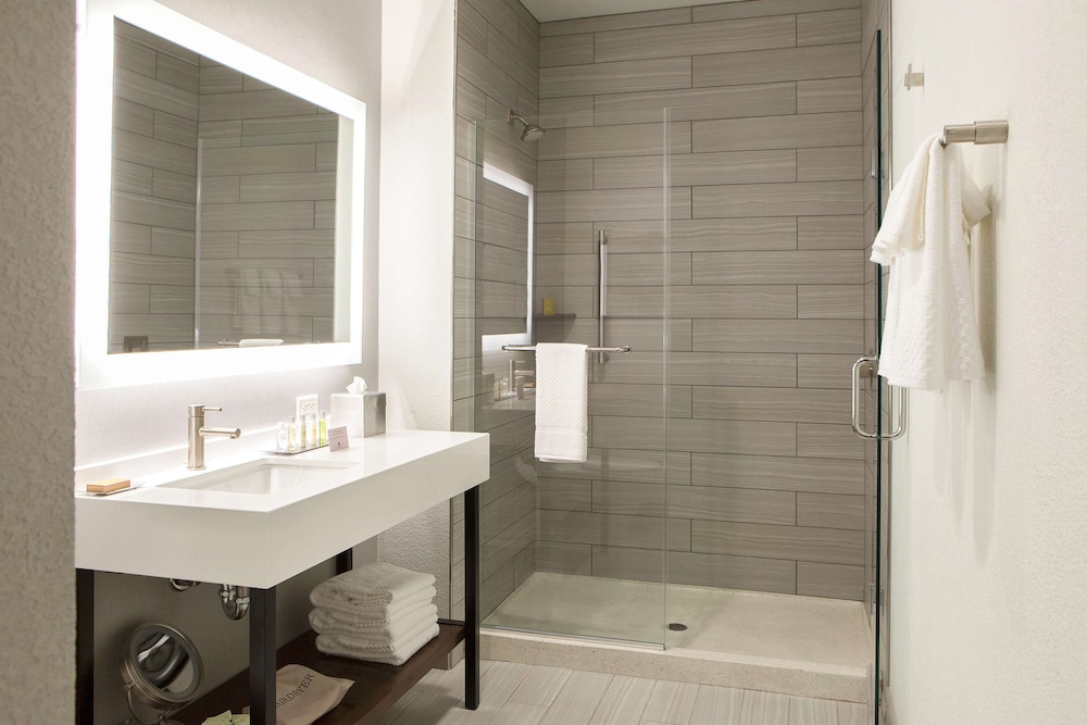 Hilton Garden Inn Minneapolis University Area 7/54