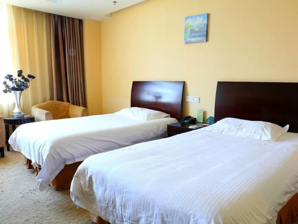 Greentree Inn Suzhou Taicang Baolong Square Express Hotel 20/53
