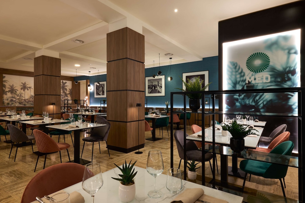 Radisson Hotel Ferrara 44/60