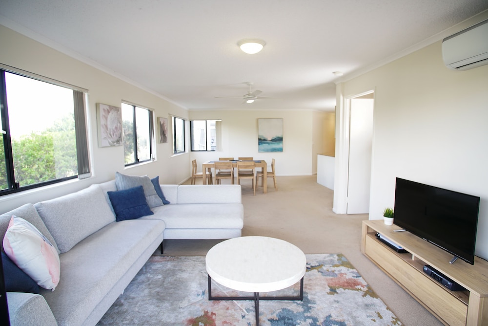 San Marino By the Sea Apartments 76/100