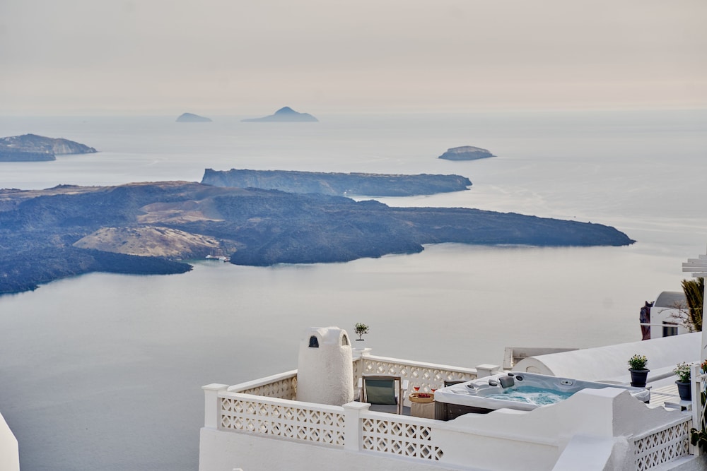 Santorini Mansion 29/33