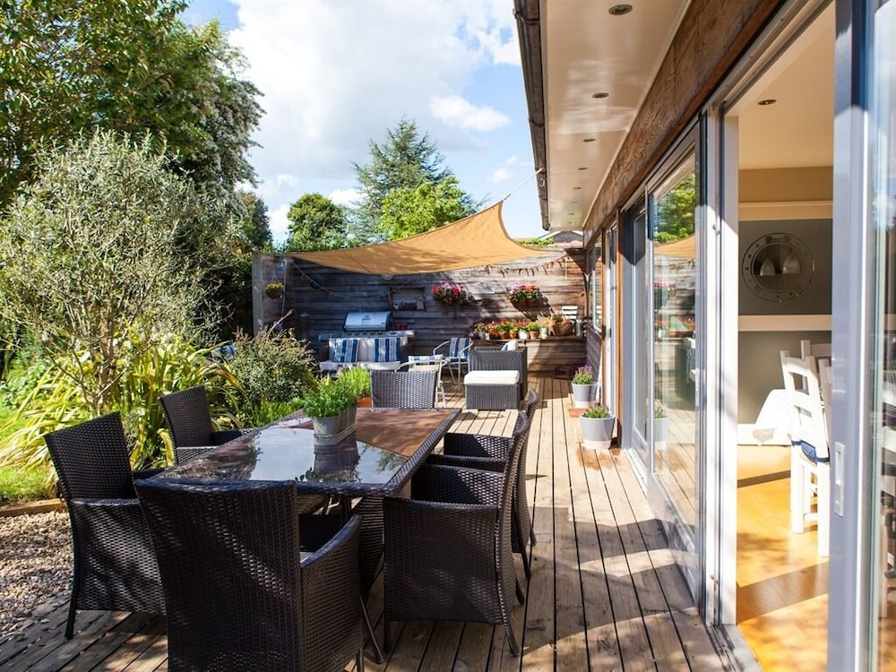 Birch House B B 23/33