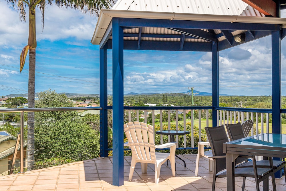CLUB YAMBA LUXURY HOLIDAY VILLAS 27/64