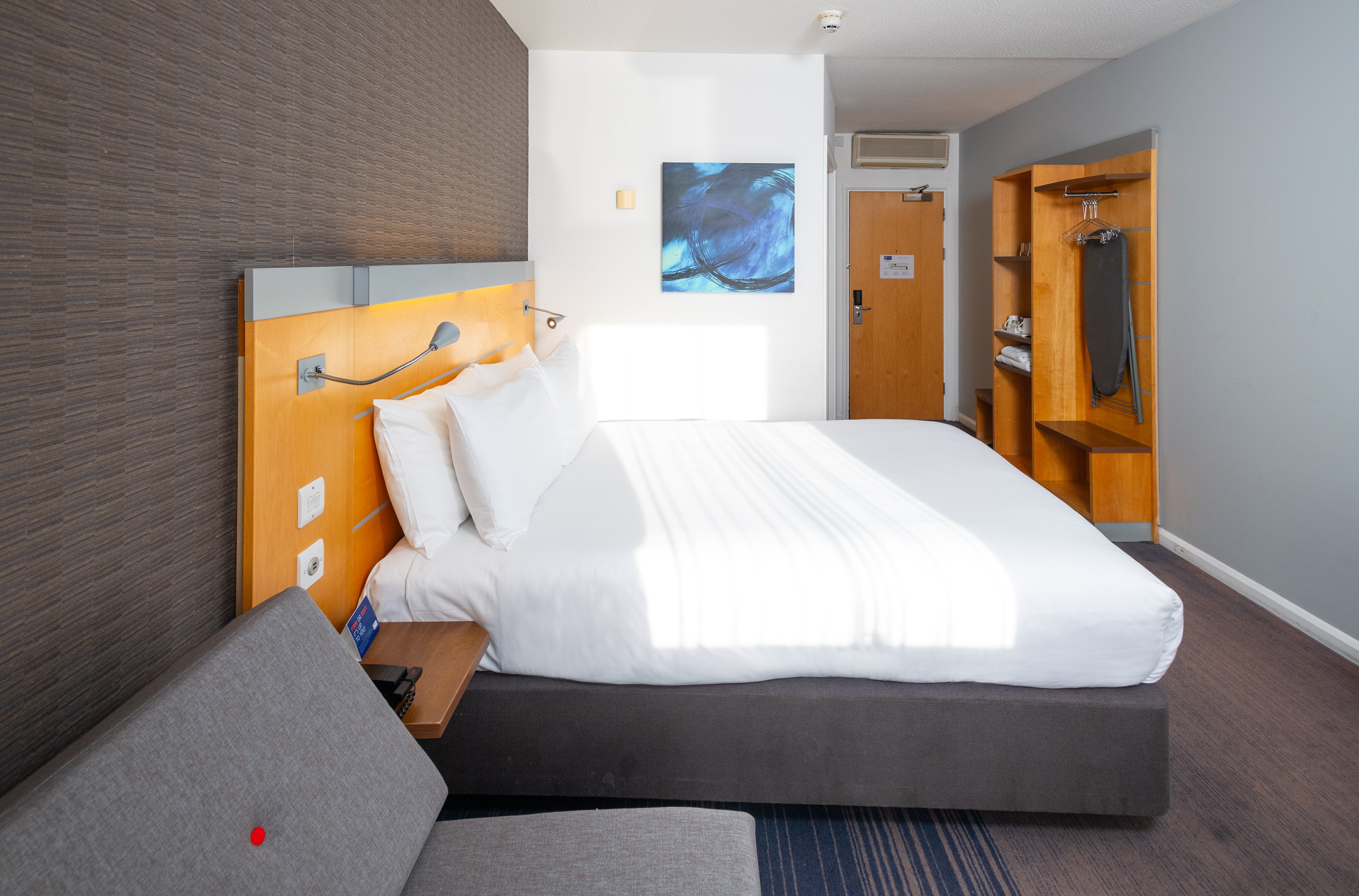 Holiday Inn Express Stevenage 31/66