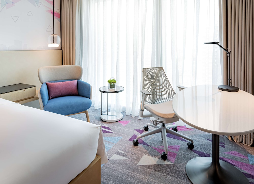 Hilton Garden Inn Shenzhen World Exhibition & Convention Center 48/48