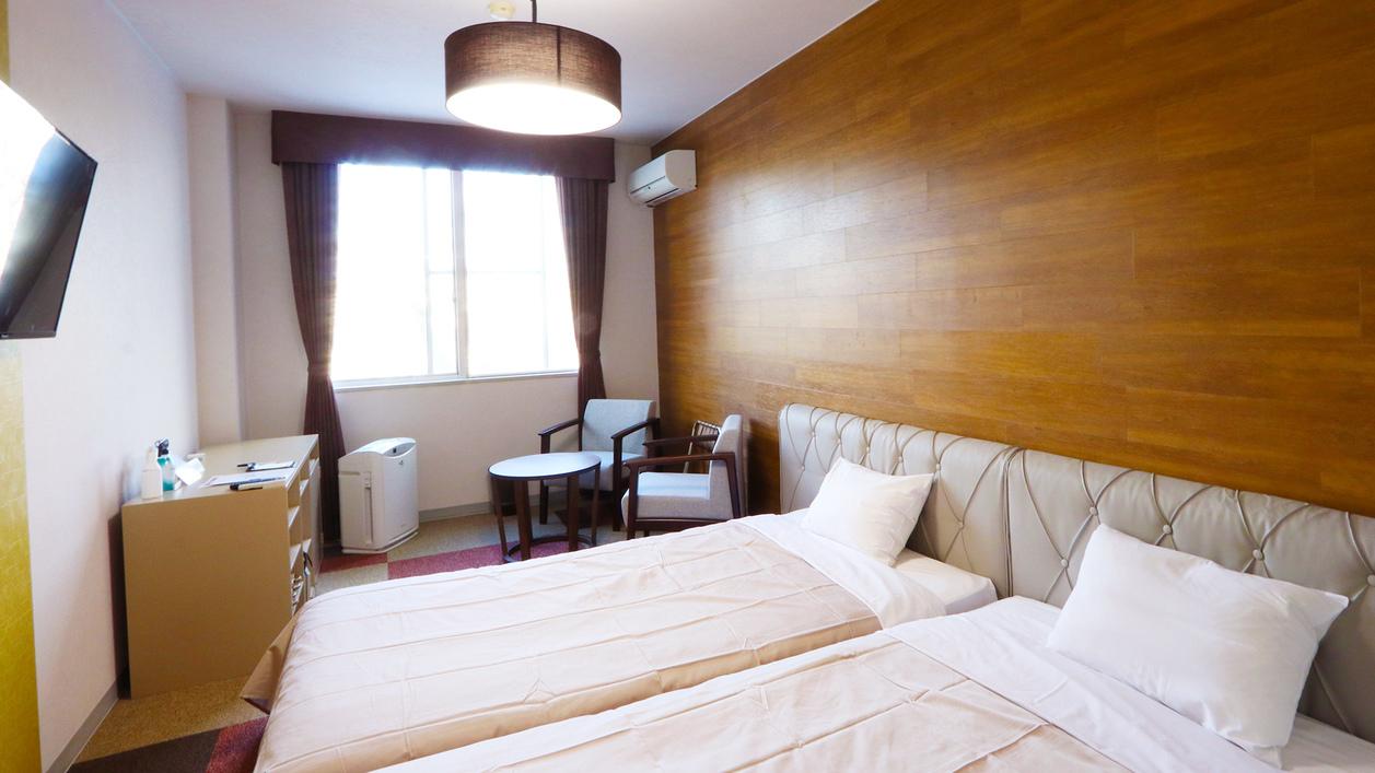 Hollywood, Villa, Twin Beds