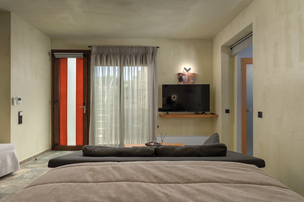 Valeni Boutique Hotel 8/48