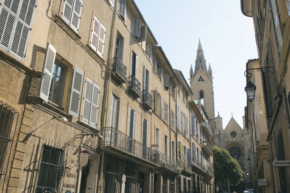 Hôtel Cardinal 53/58