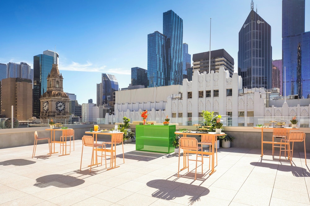 Holiday Inn Melbourne Bourke Street Mall by IHG 44/48