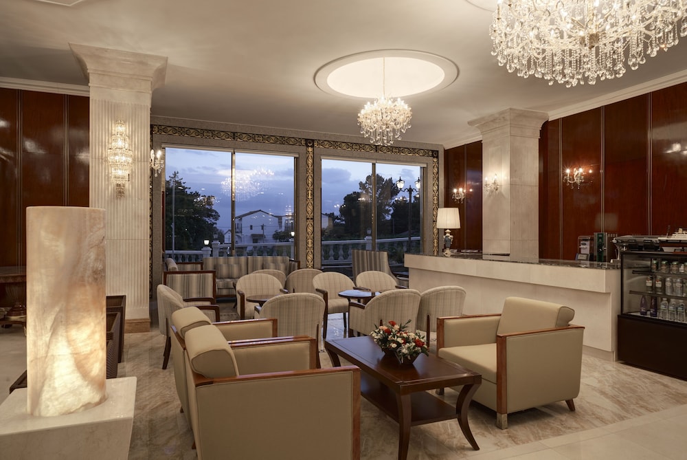 Goldone Hotel And Suites 61/72