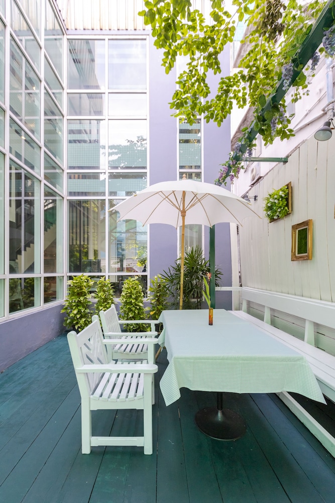 Pinnacle Lumpinee Park Hotel 43/47