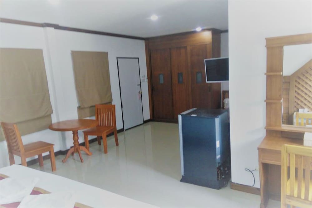 Panmanee Hotel 11/35