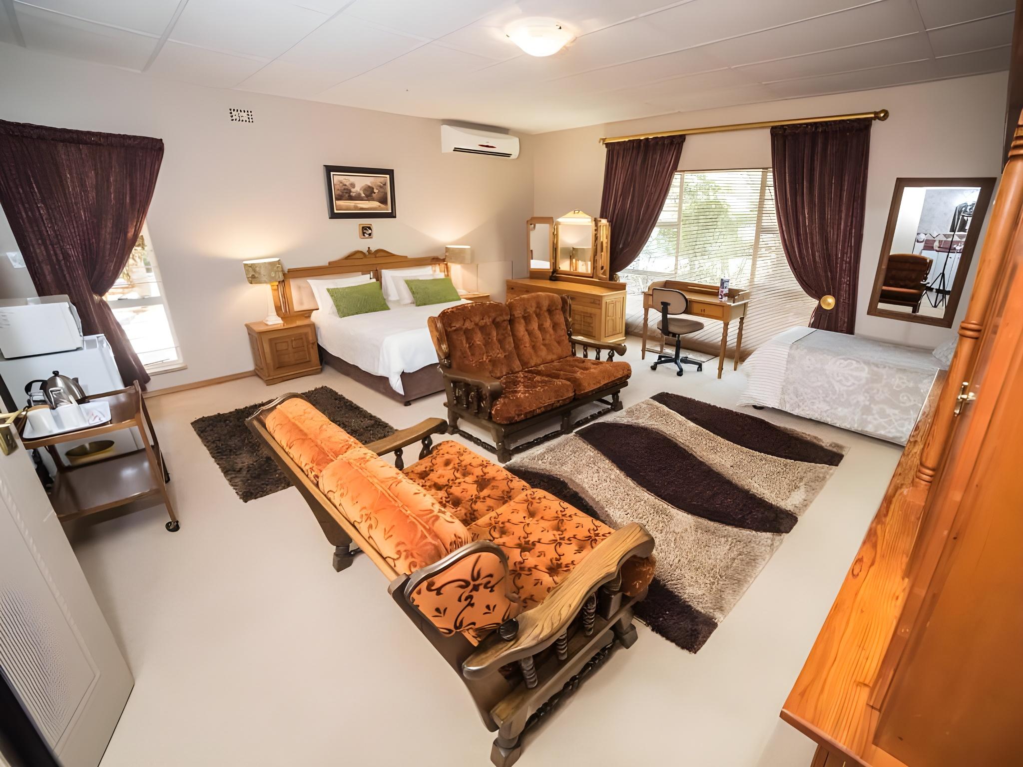 Home Away Guest House 13/34
