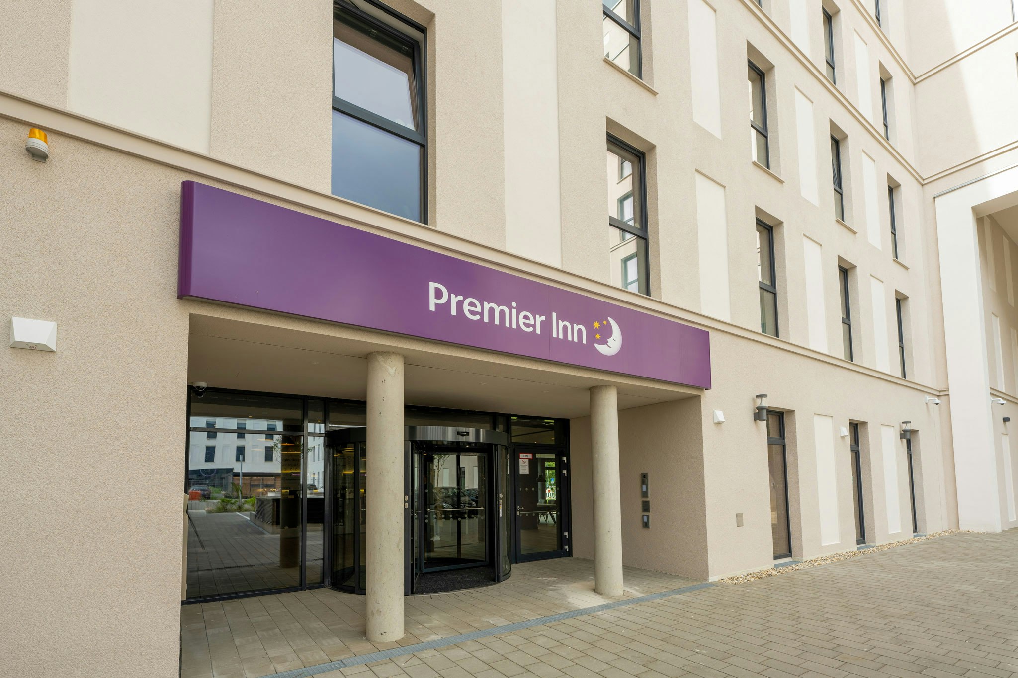 Premier Inn Berlin Airport 7/43
