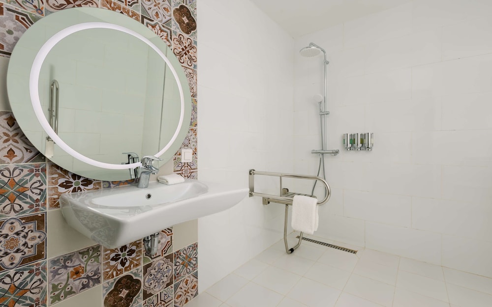 Hampton By Hilton Turkistan 14/44
