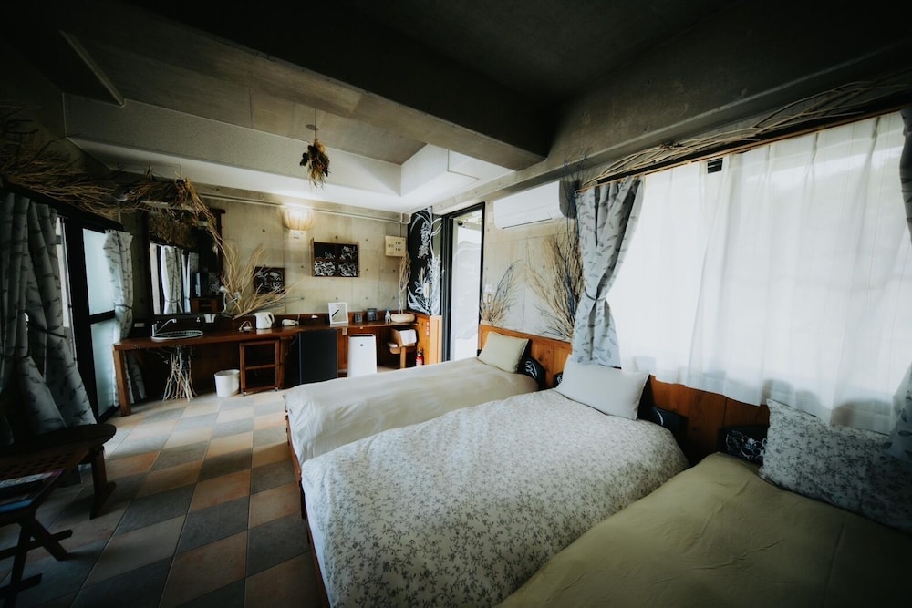 Buzz Resort (ex. Designers Resort Nakadoma Inn) 18/67
