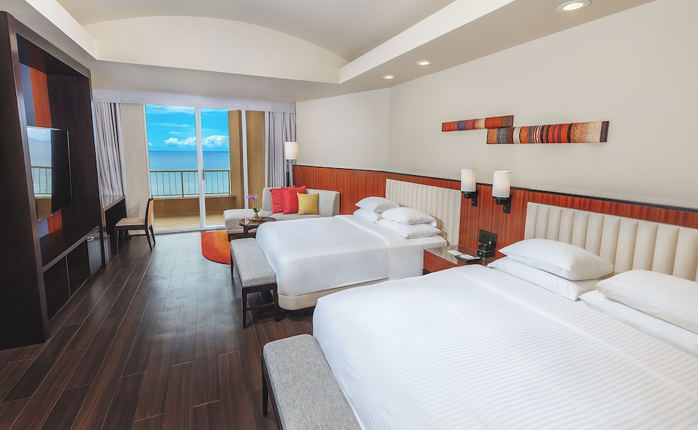 Hyatt Regency Guam 23/81