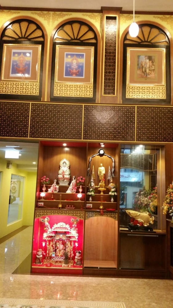 Phuket Chinoinn Hotel 57/65