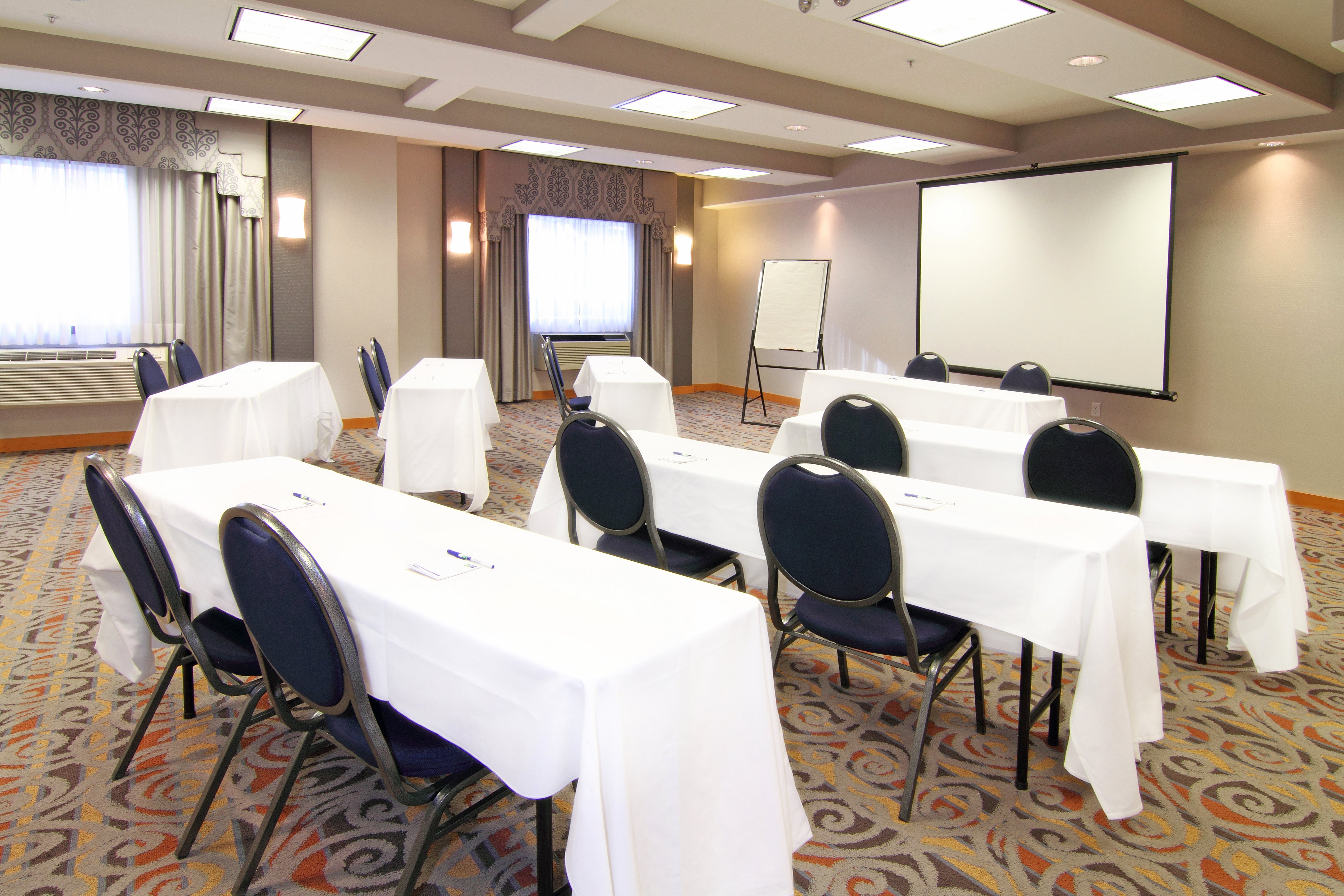 Holiday Inn Express Hotel Suites Calgary South Macleod Trail S 64/73