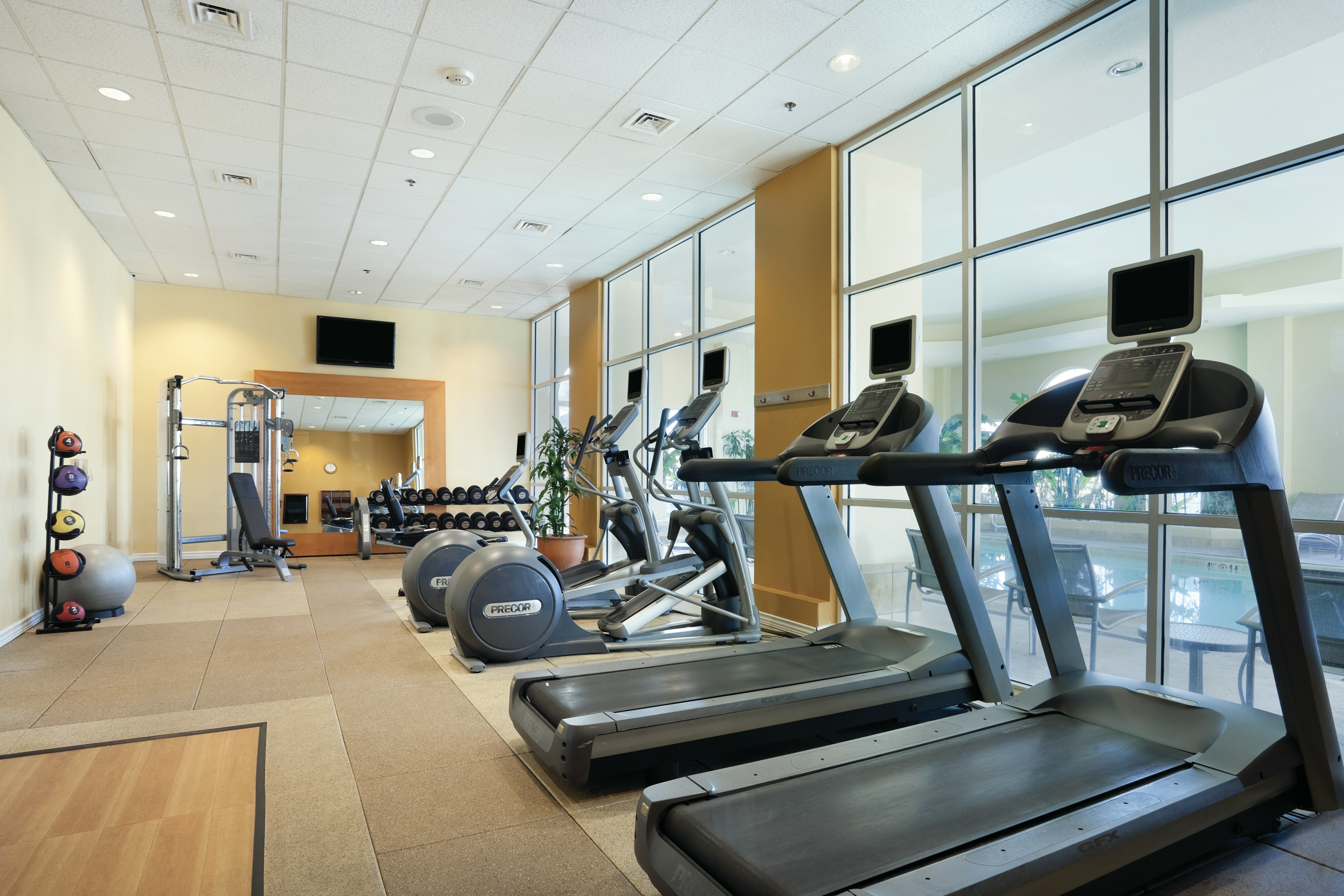 Embassy Suites by Hilton Monterey Bay Seaside 24/65