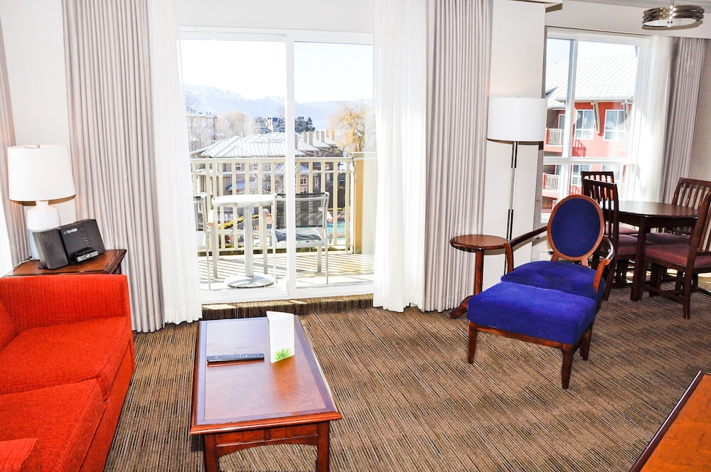 Manteo Resort Waterfront Hotel Villas 47/70