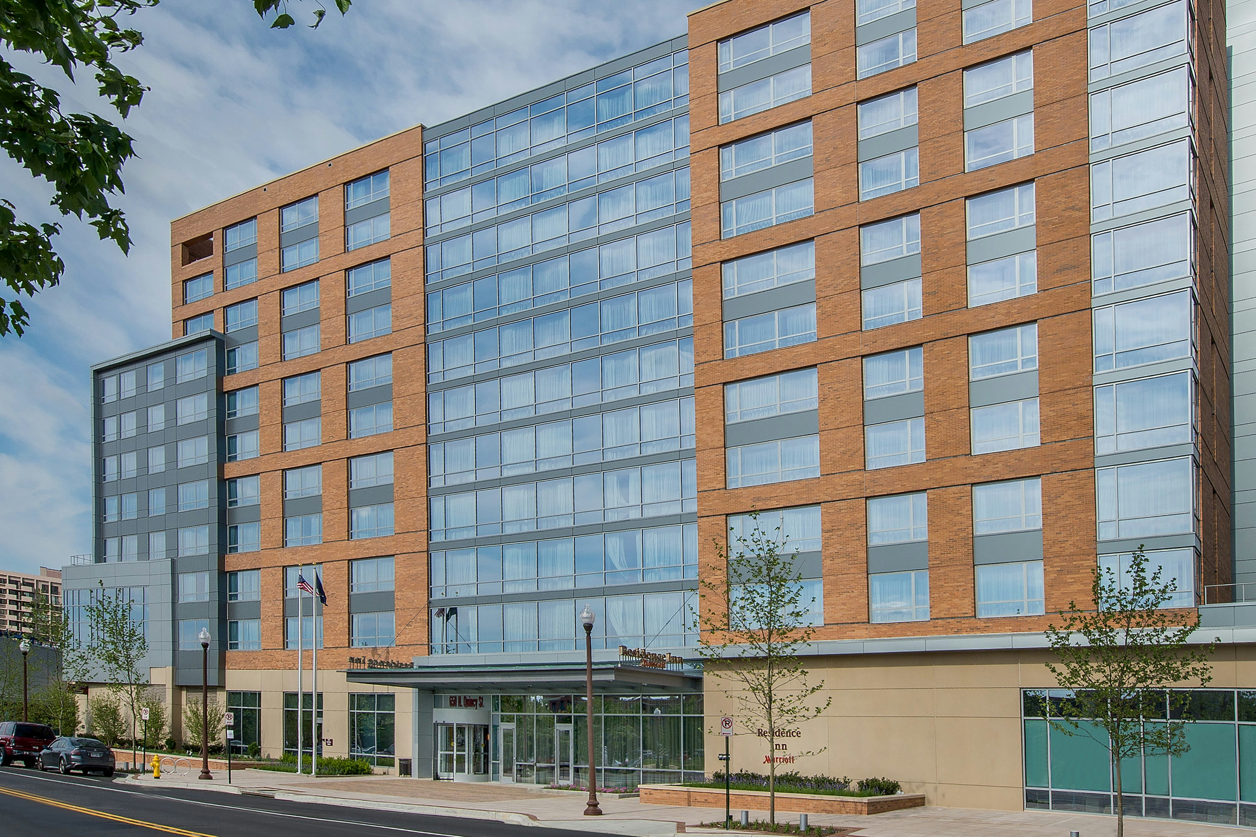 RESIDENCE INN ARLINGTON BALLSTON 4/37