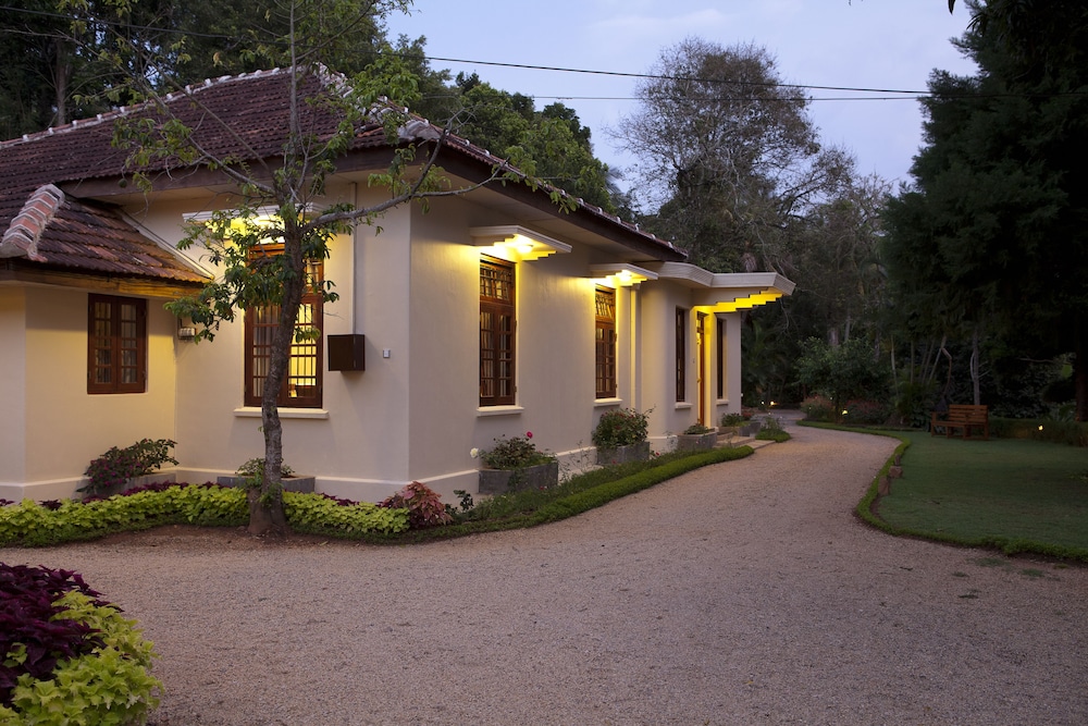 Amaya Bungalow 2/65
