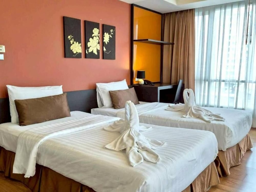 Golden Pearl Residences 19/50