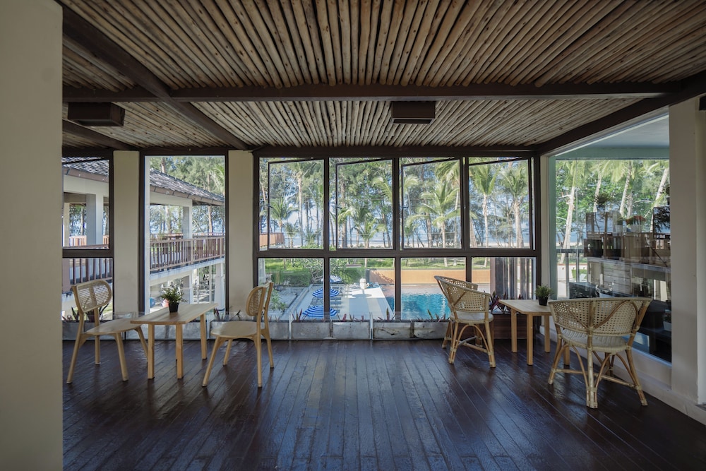 The Grand Southsea Khaolak Beach Resort 22/48