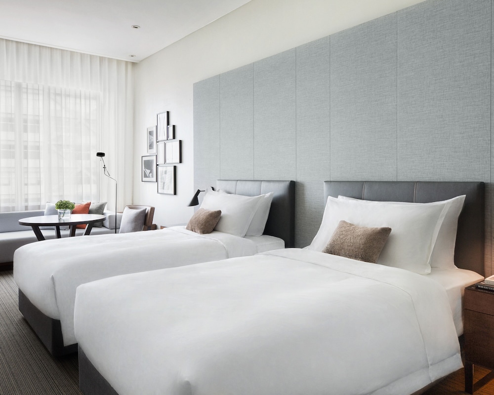 Room, Twin Beds