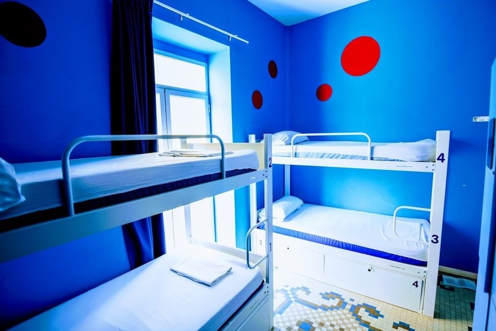 Purple Nest Hostel 58/60
