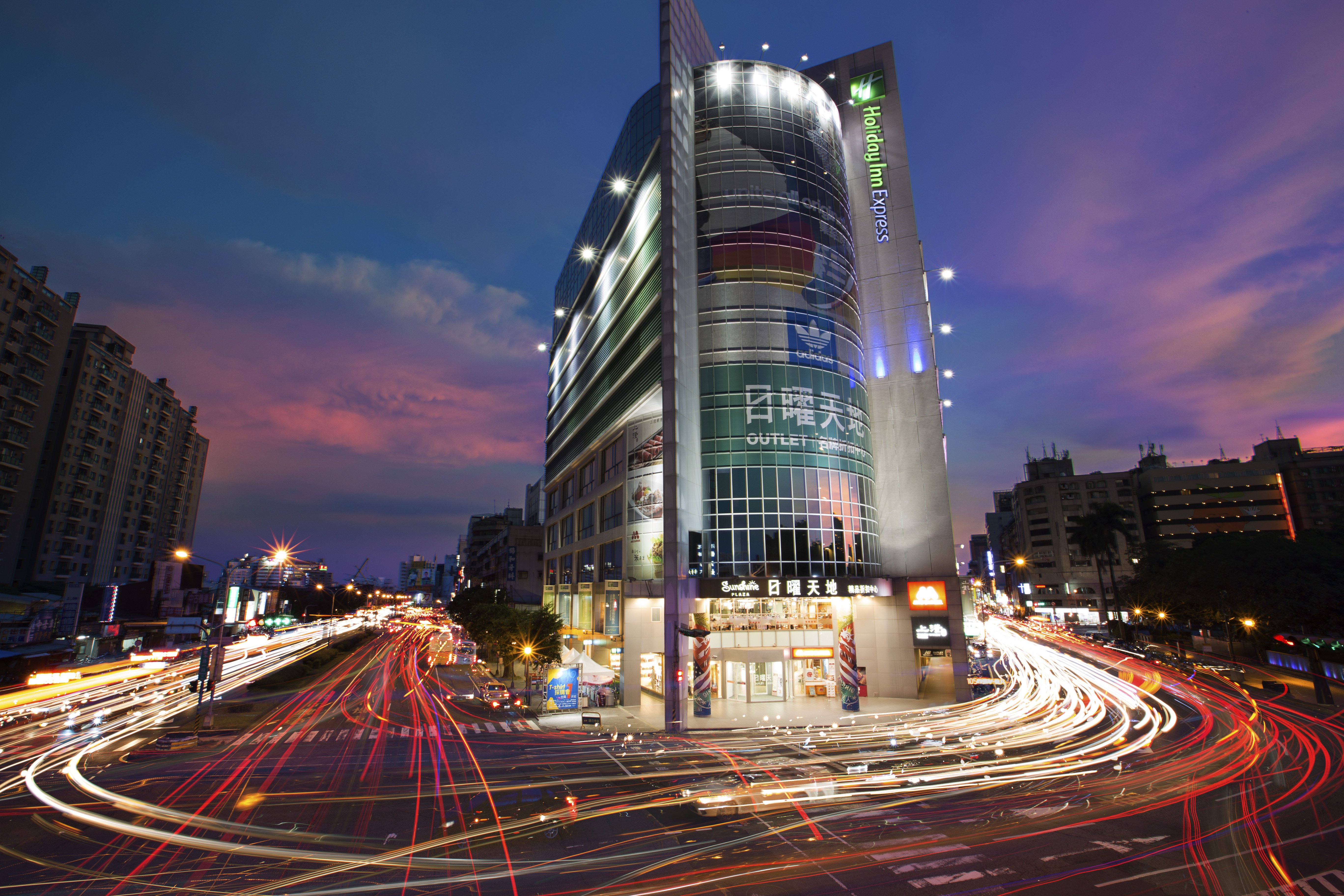 Holiday Inn Express Taichung Park 7/58