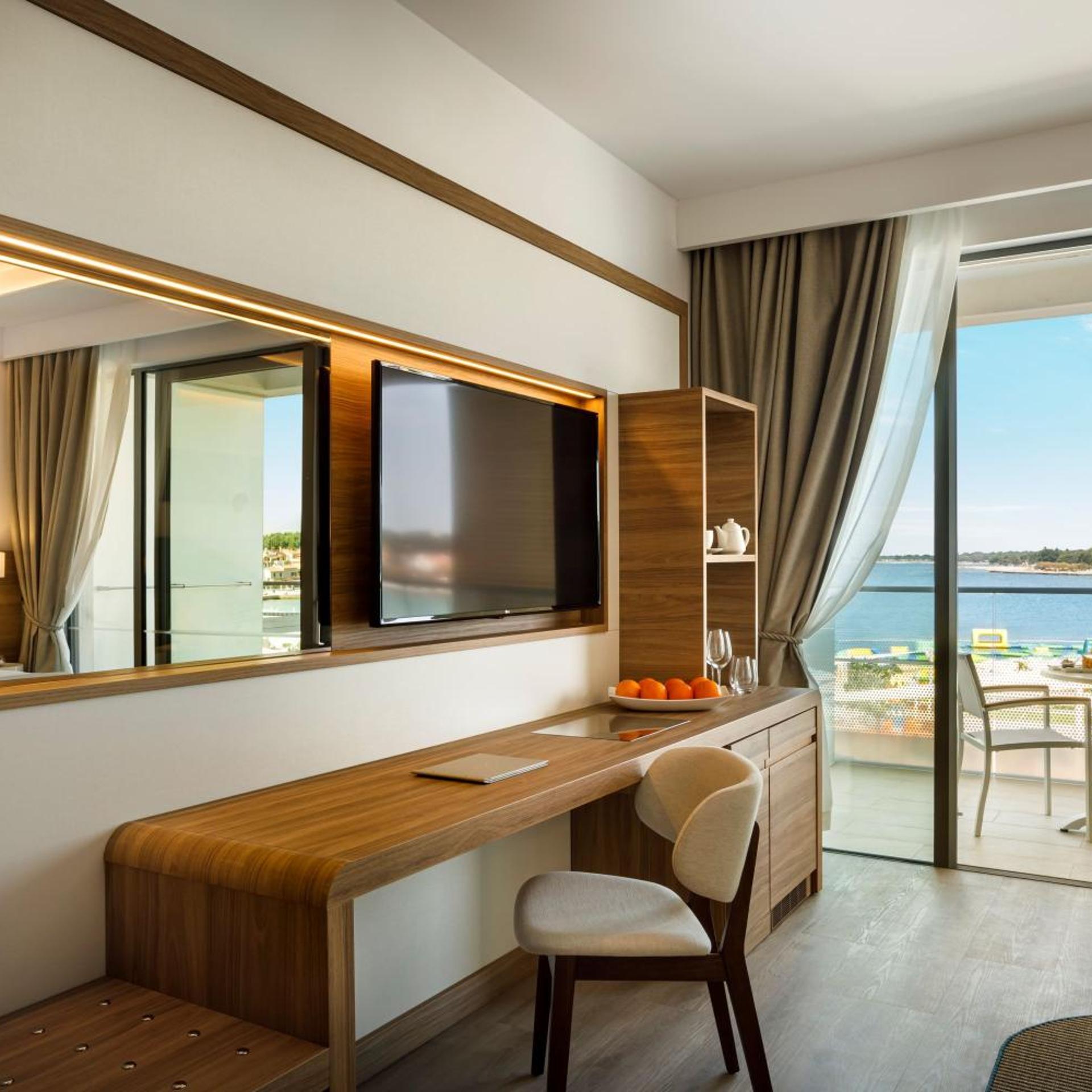 Marea Valamar Collection Suites 12/30