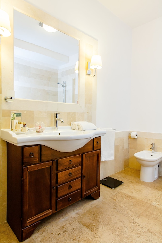 International Bucharest City Center Hotel 38/38