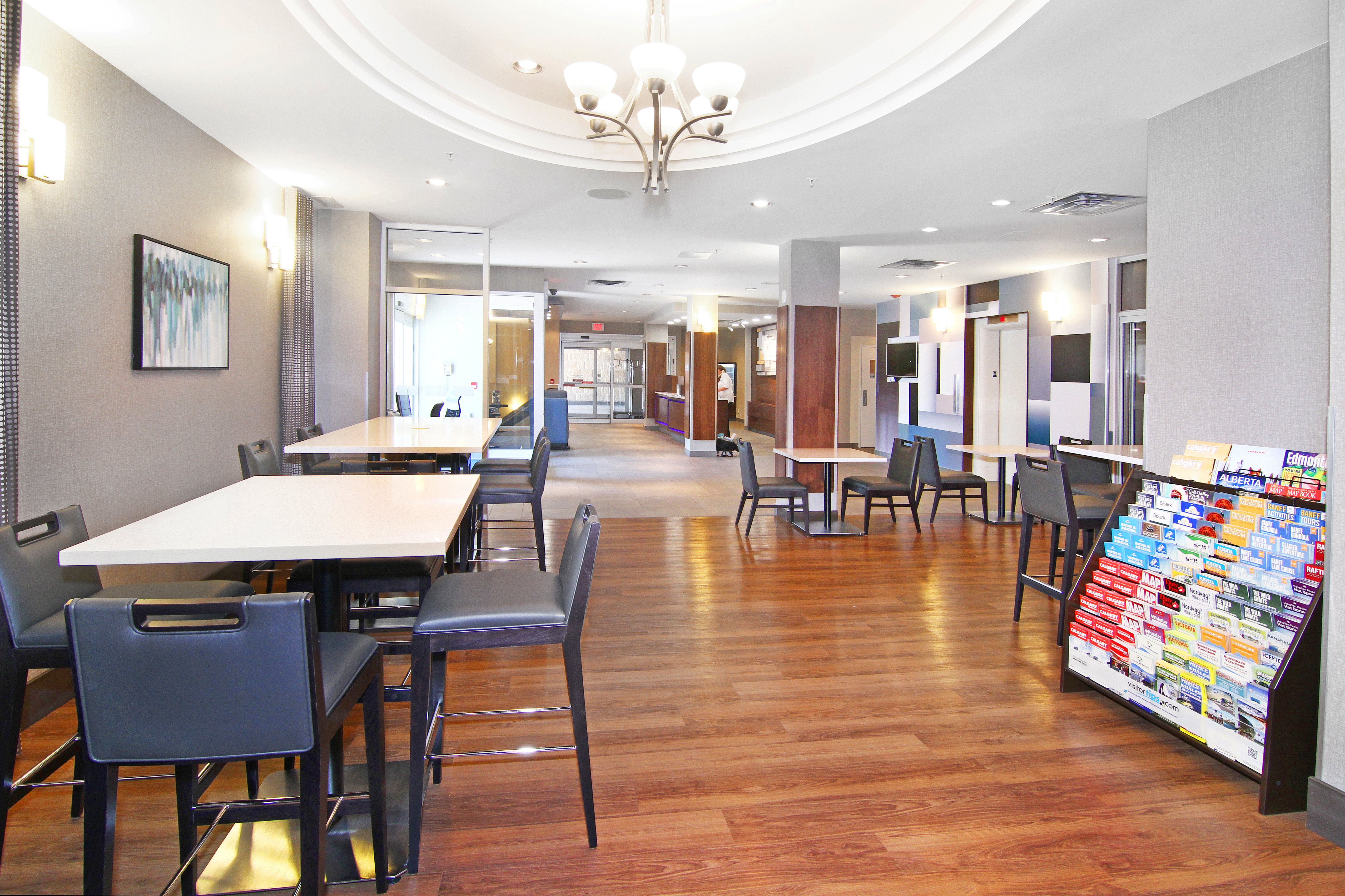 Holiday Inn Express Hotel & Suites Calgary 57/71