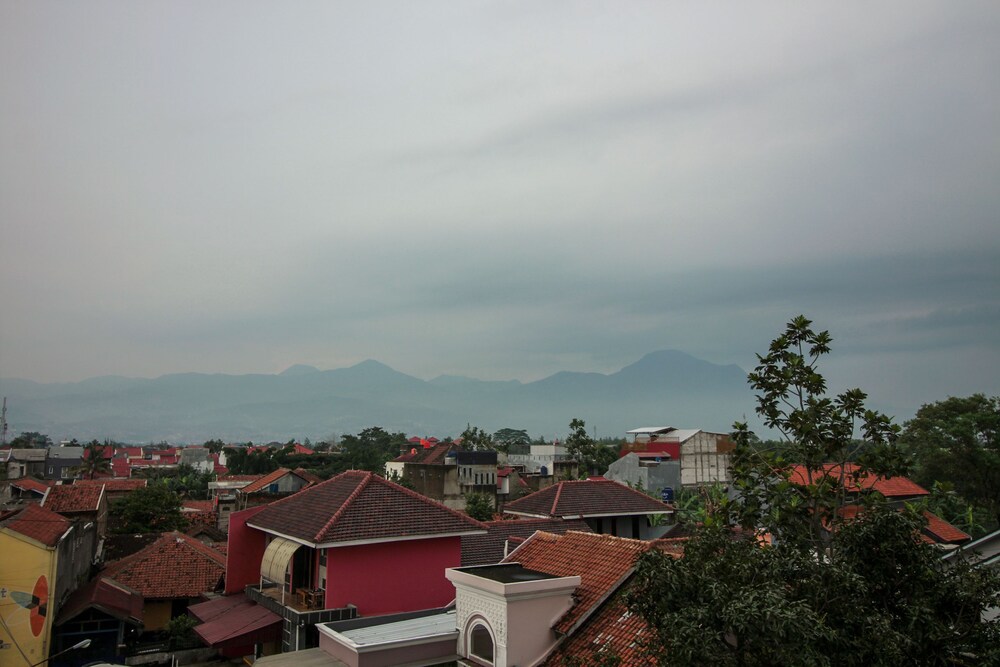 OYO Flagship 483 Tamansari Panoramic Bandung 31/33