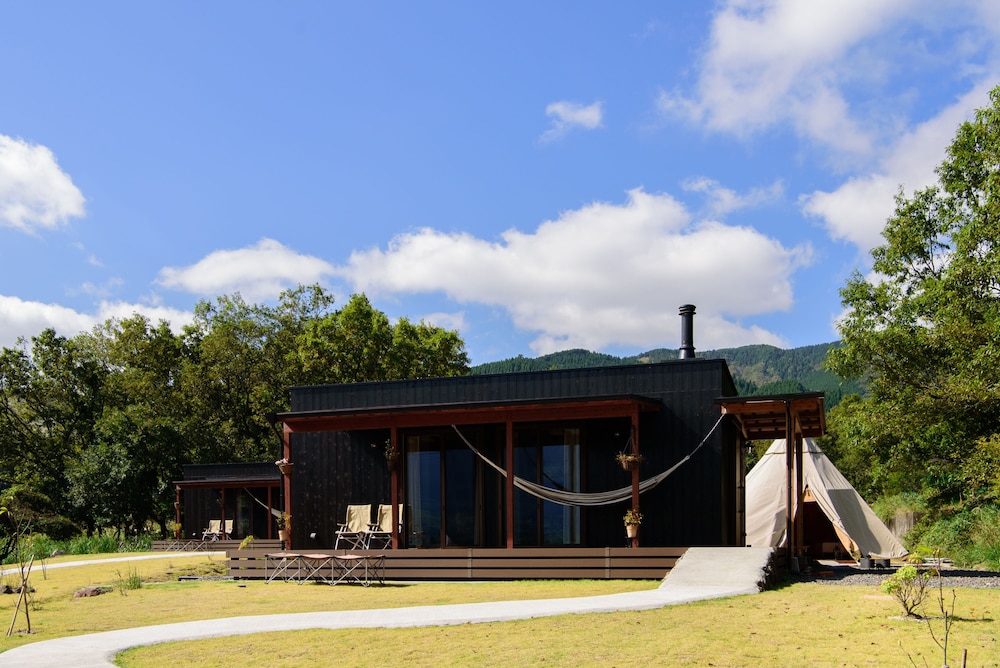 The Sense Of Wonder Holistic Glamping 4/50