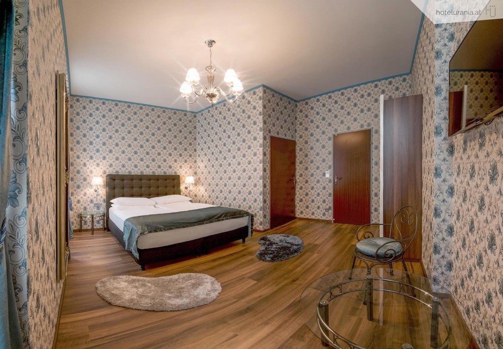 Hotel Urania 74/78
