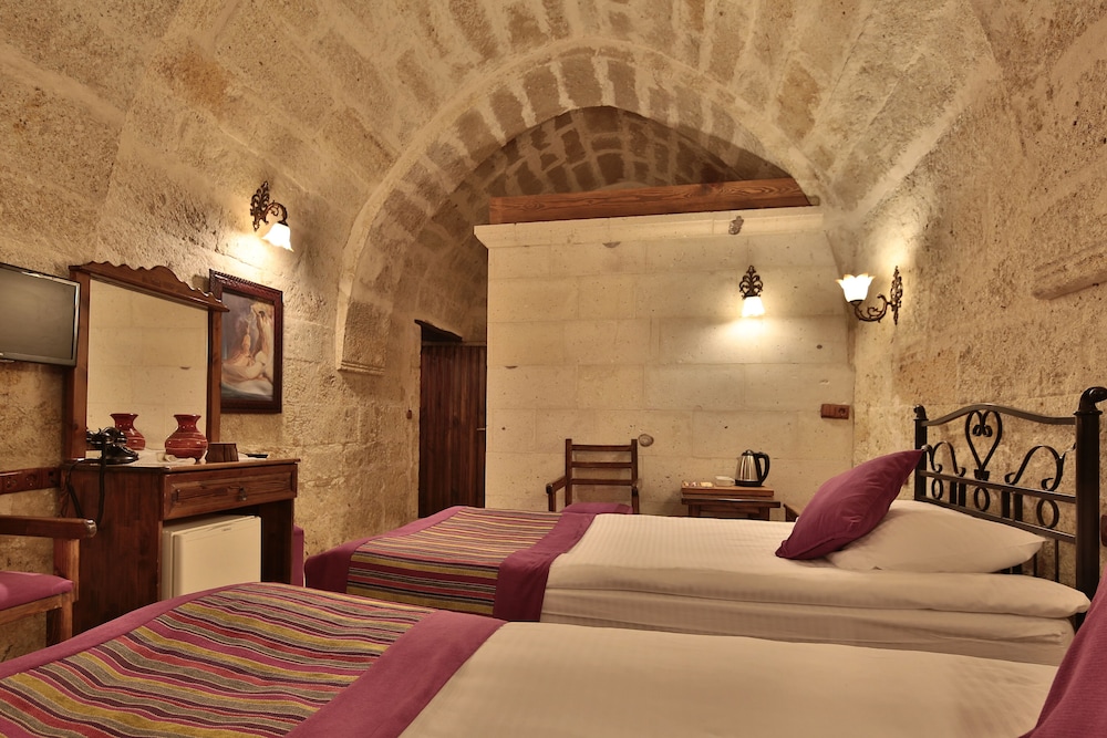 Elif Stone House 37/63