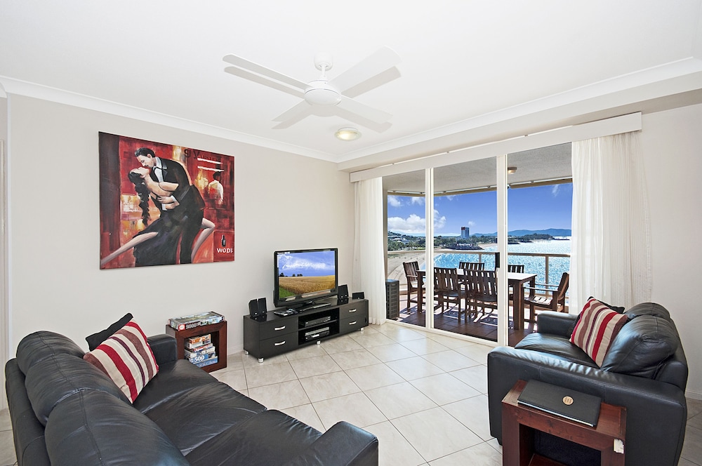 MARINERS NORTH HOLIDAY APARTMENTS 42/77