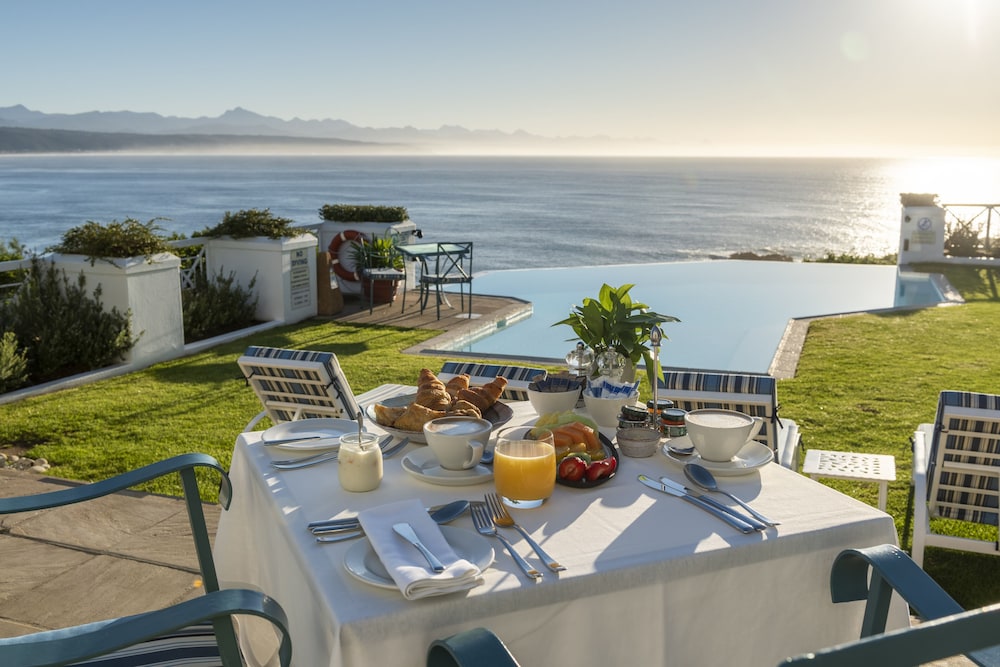 The Plettenberg 67/85