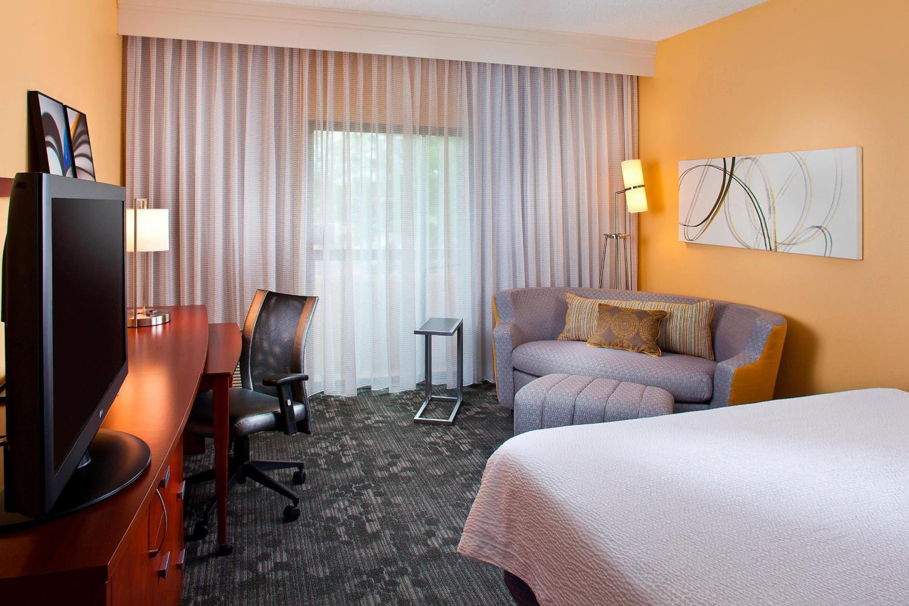 Room at Courtyard Huntsville University Drive, HUNTSVILLE - AL