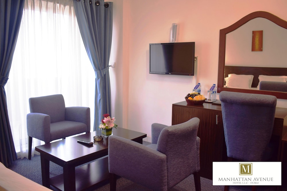 Manhattan Avenue Hotel 38/68