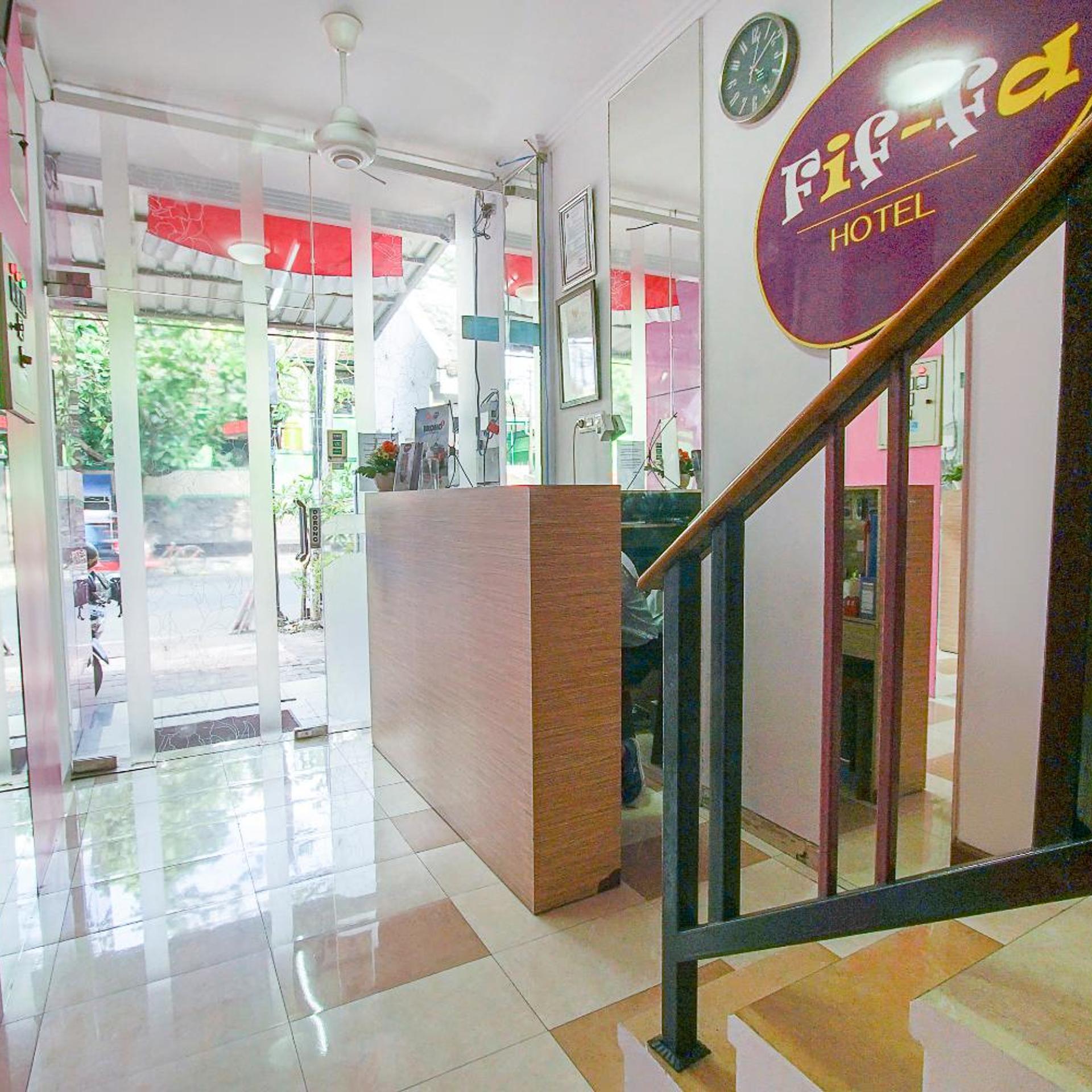 OYO 3808 Fif fa Hotel Kauman 10/56