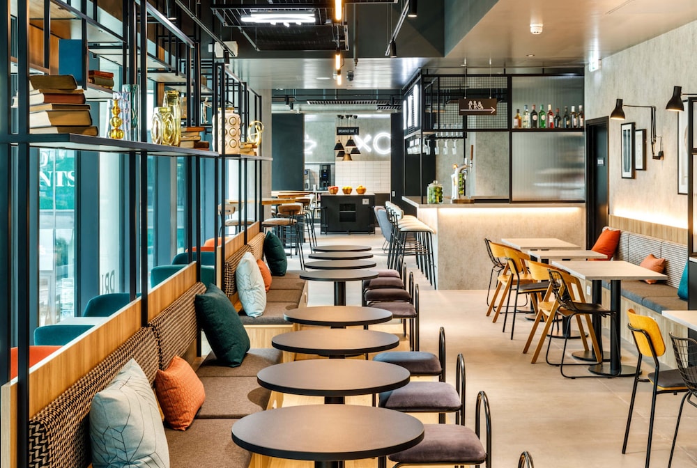 IBIS LONDON SUTTON POINT 61/71