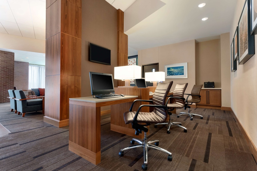 Hyatt Place Omaha/Downtown-Old Market 45/53