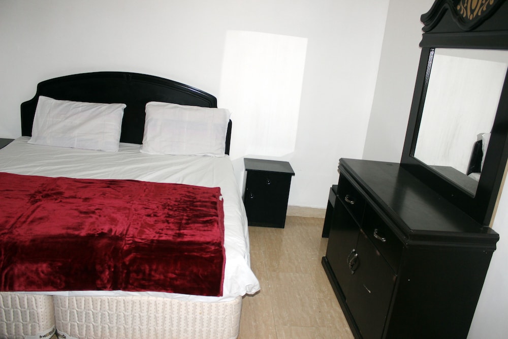 Al Eairy Apartments Al Qassim 1 26/36