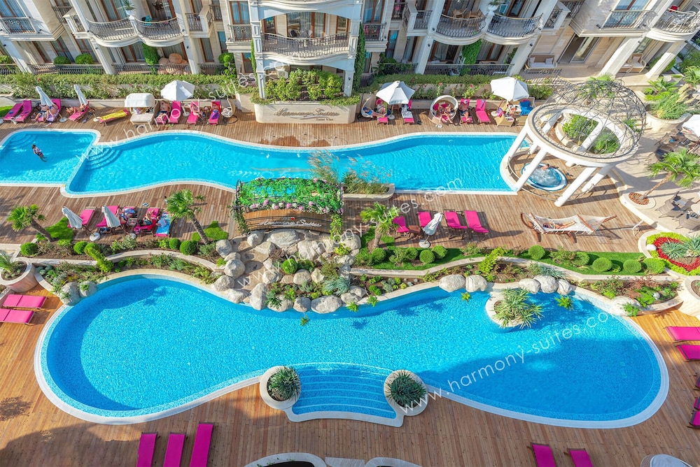 Harmony Suites 10 28/42