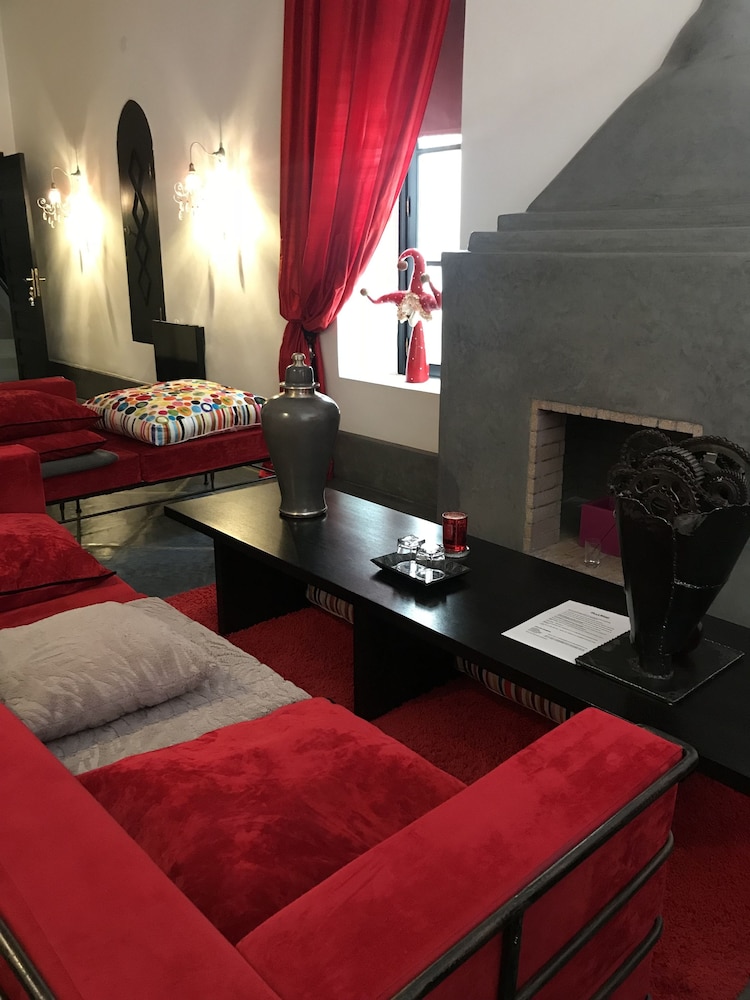 Villa Mano 32/50